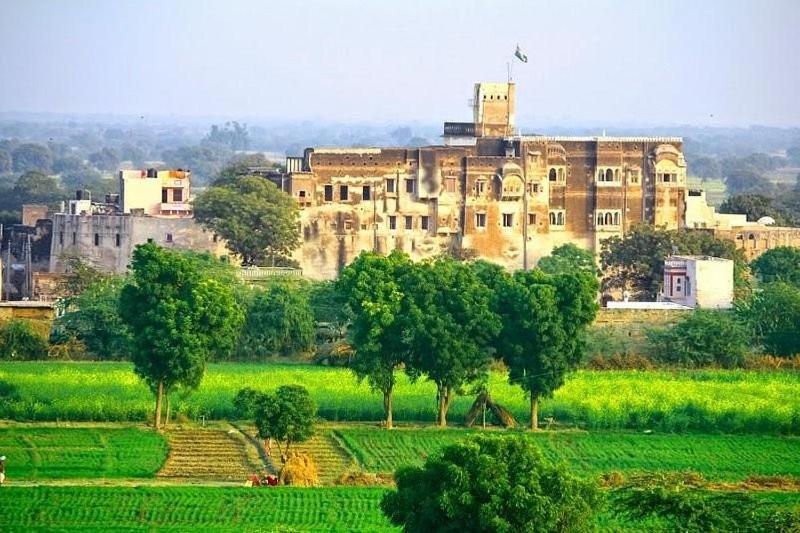 Fort Barli - A 16Th Century Castle Extérieur photo